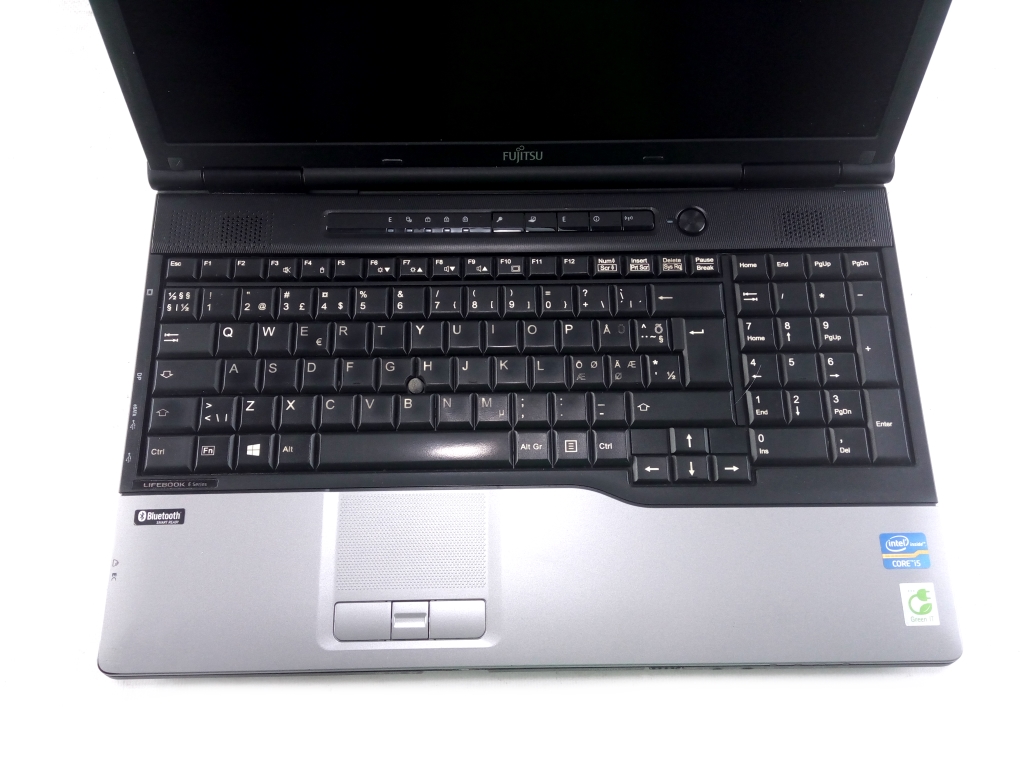 (3) Fujitsu LifeBook E752 15.6